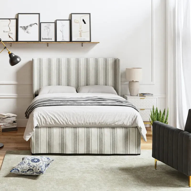 Traditioneel bed van metaal met wasbare hoes en bekleding